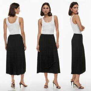 NWT Aritzia Babaton Ladder Skirt Black Size Small Matte satin pleated maxi skirt